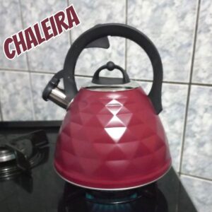 Chaleira Brinox Inox com Apito Vermelho Fosco 2,7L...